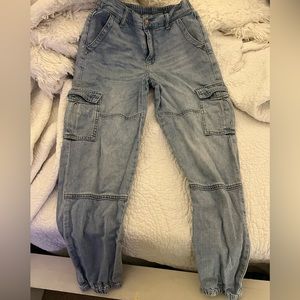 American Eagle Cargo Pants